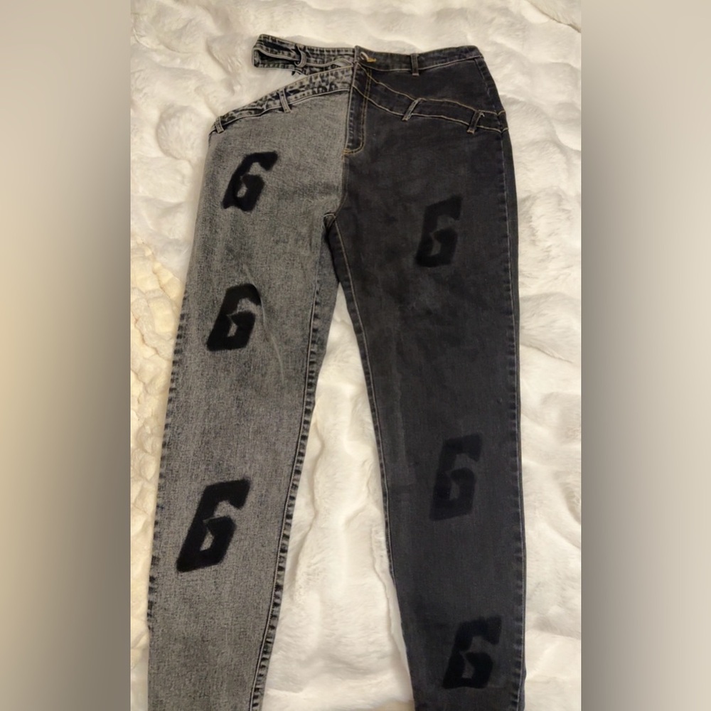 GSUWoo So Real Black and Gray Women’s Cutout G Skinny Jeans